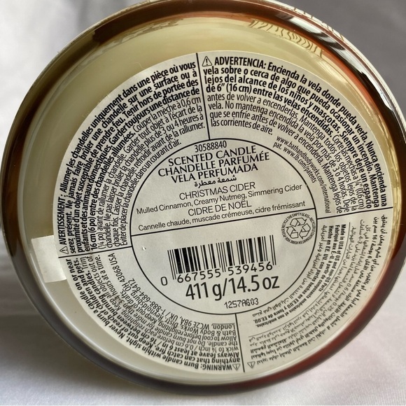 BATH & Body Works Christmas Cider 3 Wick Candle, Essential Oils, White Barn - Picture 2 of 4